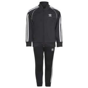 Adidas hot sale tracksuit outfits