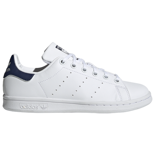 

adidas Originals Boys adidas Originals Stan Smith - Boys' Grade School Tennis Shoes Ftwr White/Dark Blue/Ftwr White Size 6.0