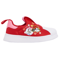 Shell toe outlet for toddlers