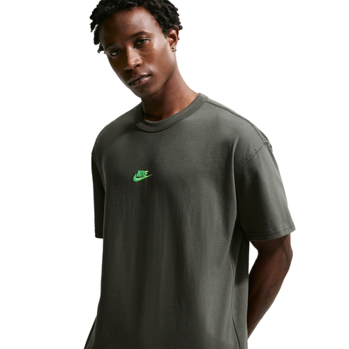 MENS - Nike LSE Premium Essential T-Shirt - News Print
