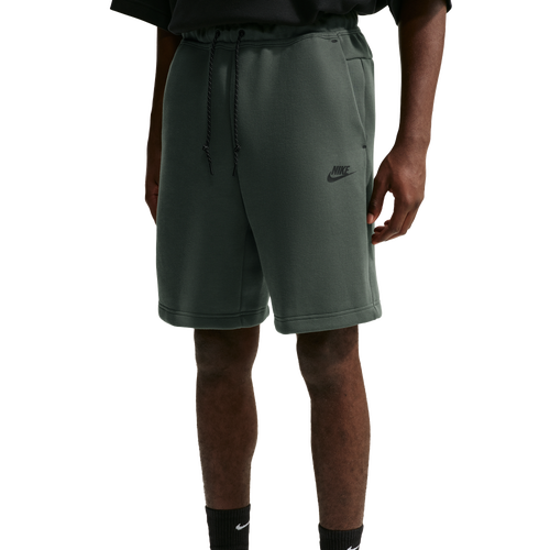  - Nike Tech Fleece Shorts - Black/Camo Green