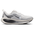 Nike Vomero 18 ESS - Nike Summit White/Sail Mtlc Silver