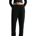 Total Black/Sail