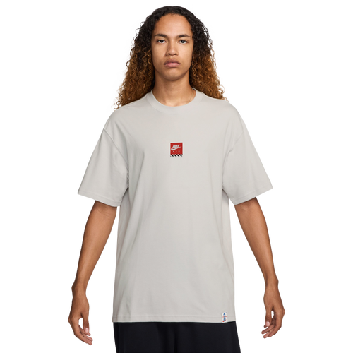  - Nike NSW M90 Sole Food T-Shirt - Vast Grey/Red Multi