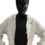 Black/Sail