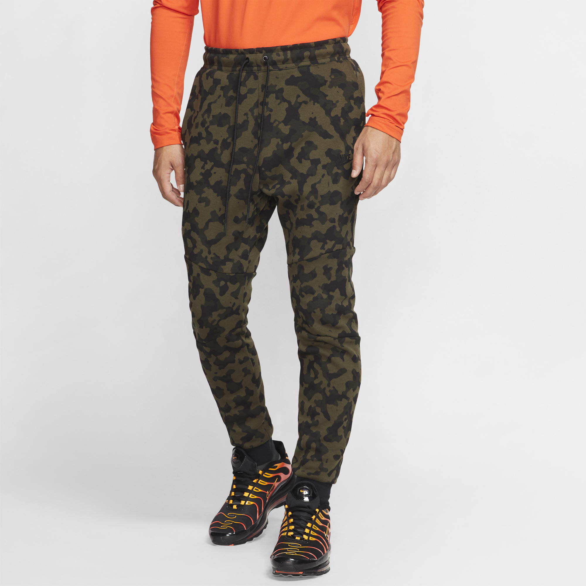 nike camo aop jogger