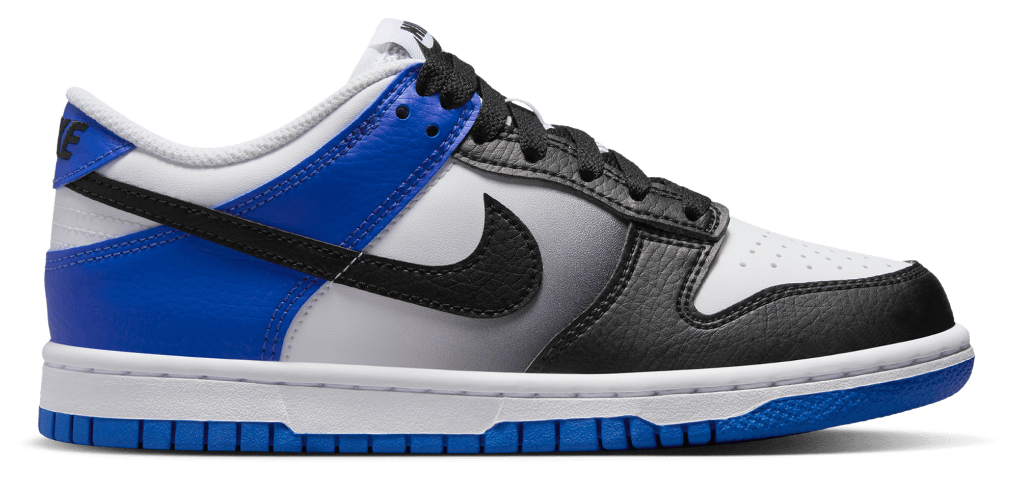 Nike pro dunks foot locker hotsell
