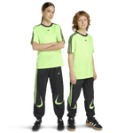 Black/Signal Green