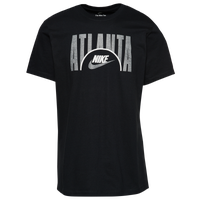 Nike t store shirt foot locker