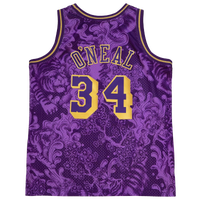 Kobe bryant best sale jersey foot locker