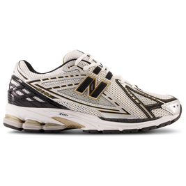 New Balance 2002R