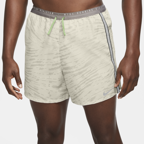 

Nike Mens Nike Dri-Fit Stride 5in BF Shorts - Mens Light Bone/Reflective Silver Size M