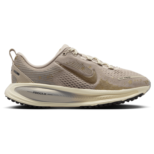 - Nike Vomero 18 SE - Coconut Milk/Cream Metallic Gold Grain