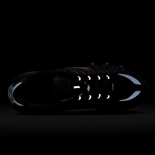 Nike shox 2019 foot locker sale