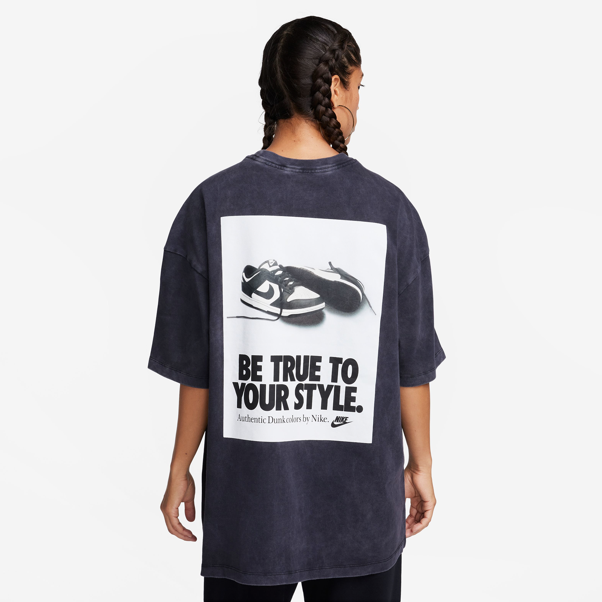 Nike NSW Essential Short Sleeve OS Dunk T-Shirt