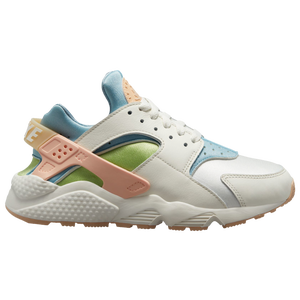 Nike hotsell womens huaraches