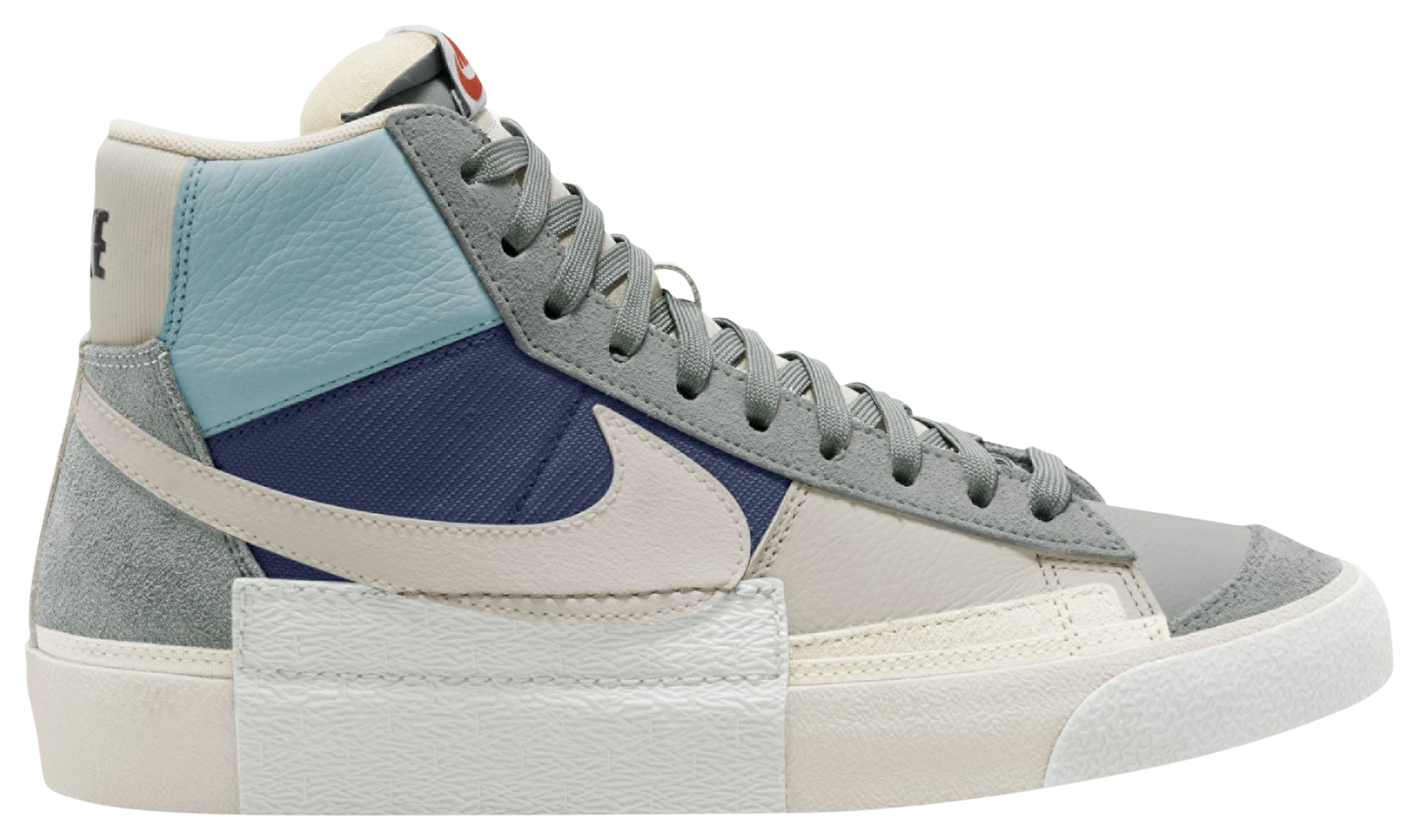 nike blazer mid foot locker