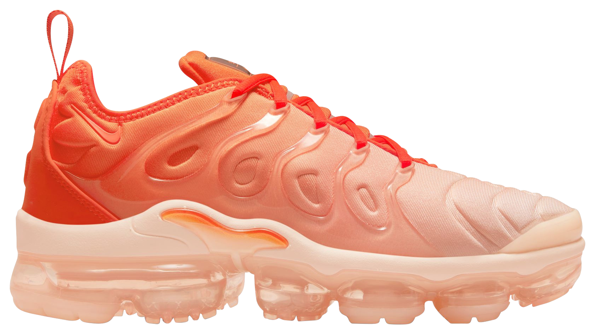 Vapormax plus hotsell triple white footlocker