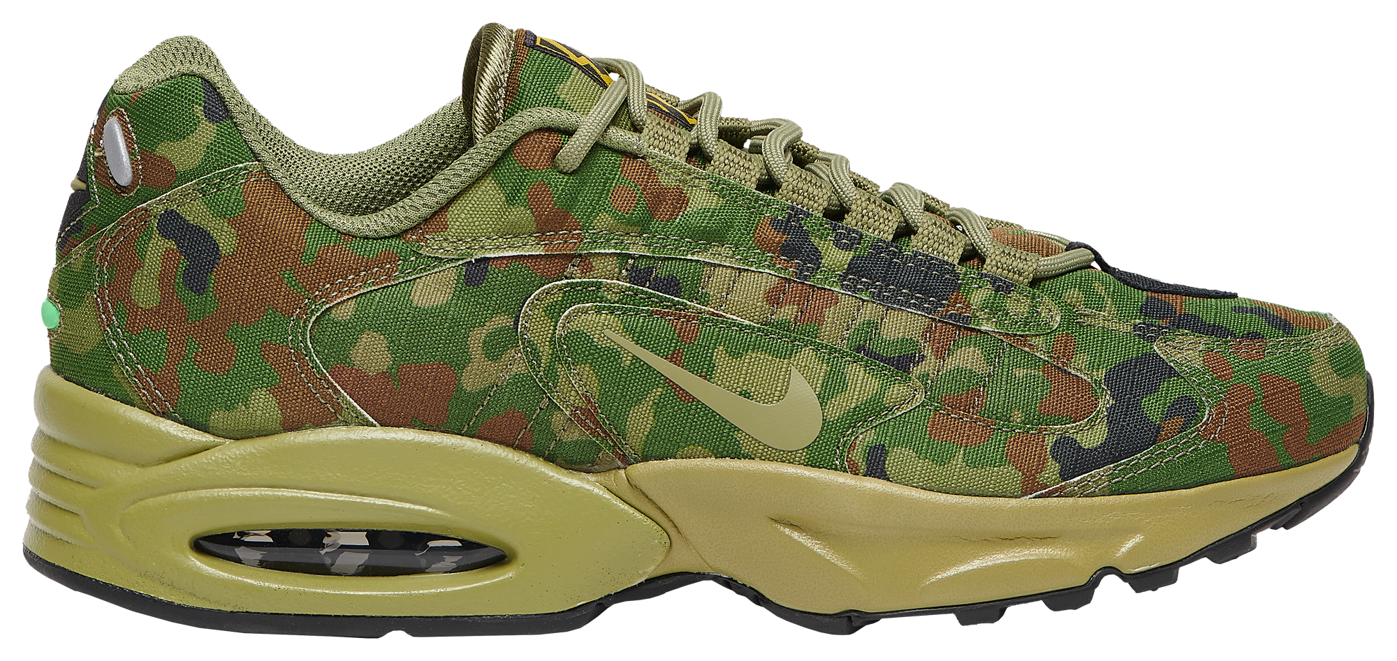 nike camo sneakers womens