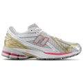 New Balance 1906 - New Balance Silver Metallic/Dragon Berry Gold