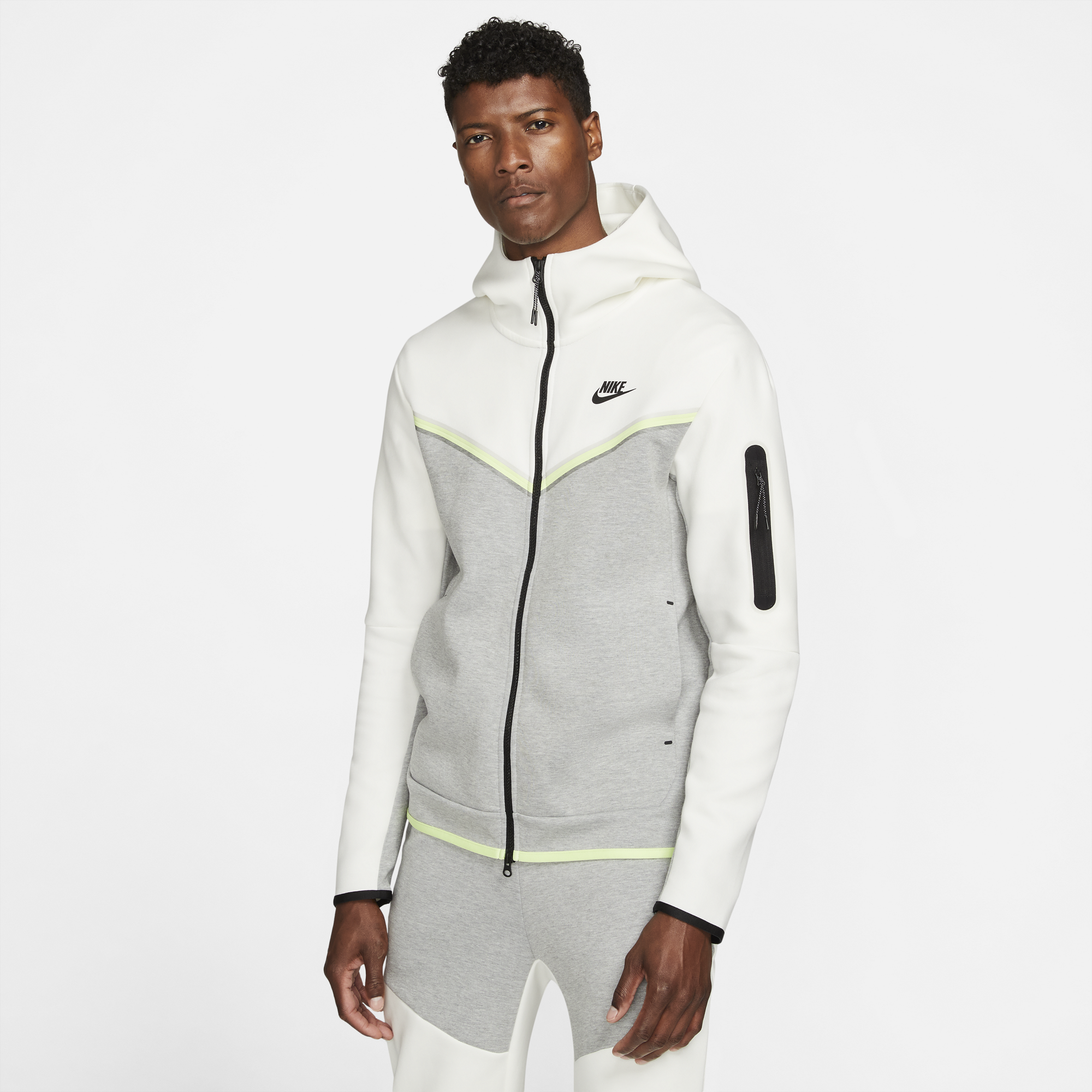 black nike tech tracksuit junior