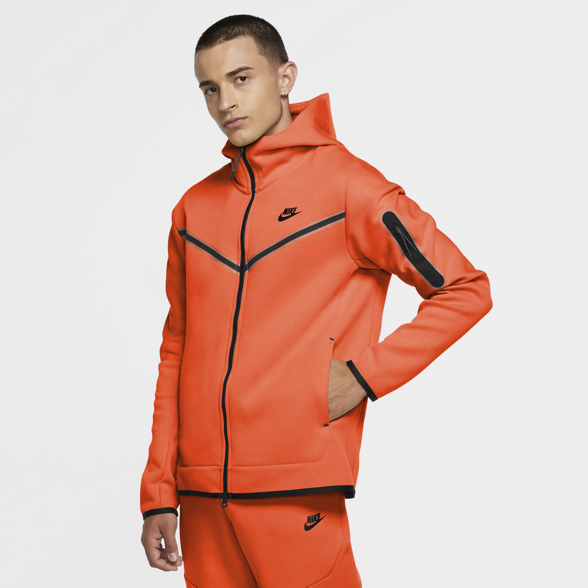 red nike tech sweatsuit