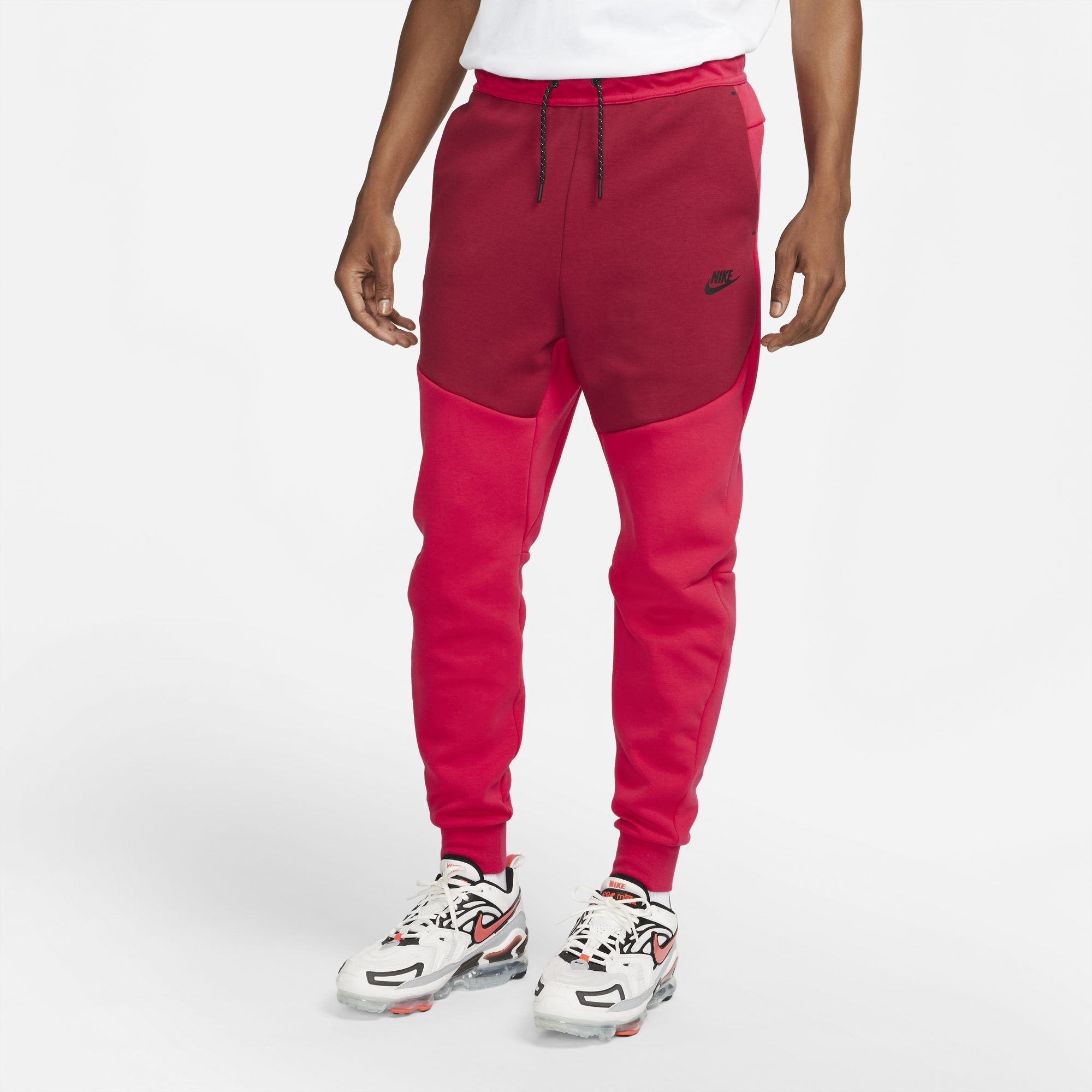 nike tech fleece pants foot locker