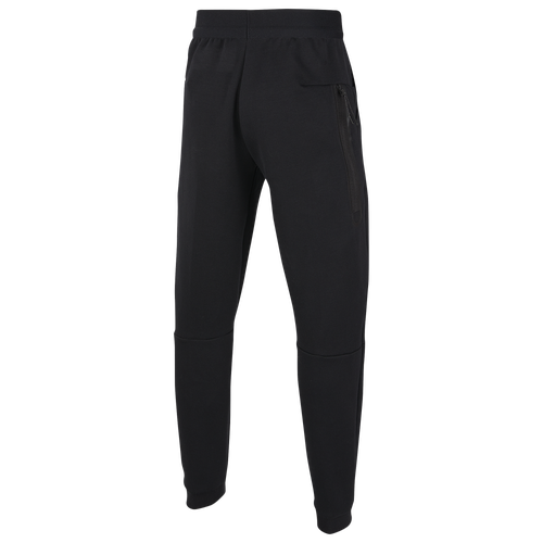 Nike tech fleece joggers foot locker hotsell