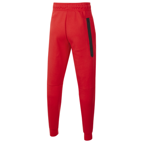 Nike tech fleece pants foot locker best sale