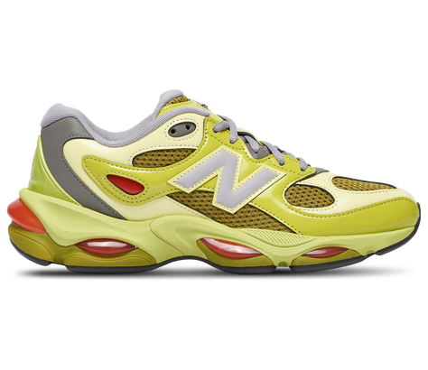New Balance 983