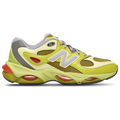 New Balance 983 - New Balance Yellow/Red Gray