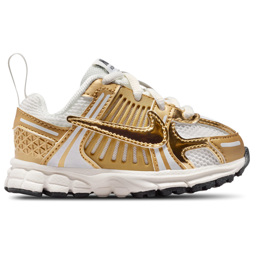 - Nike Vomero 5 Lace NA45 - Sail/Metallic Gold Anthracite