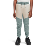 Light Orewood/Dusty Sage