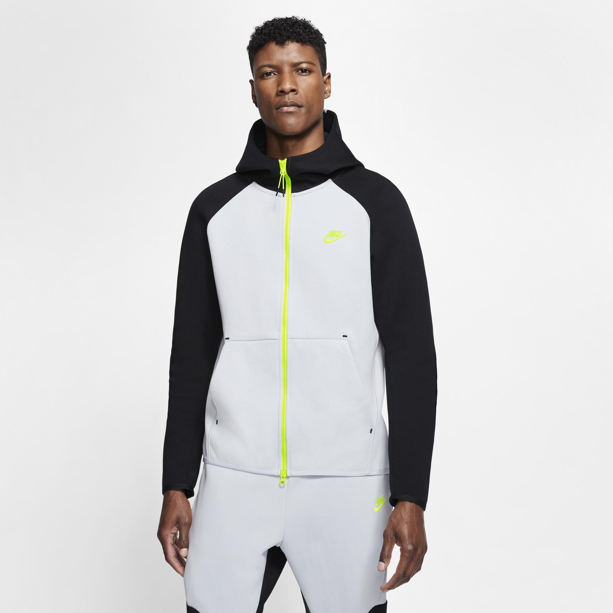 nike tech fleece suit mens