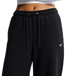 Black/Sail