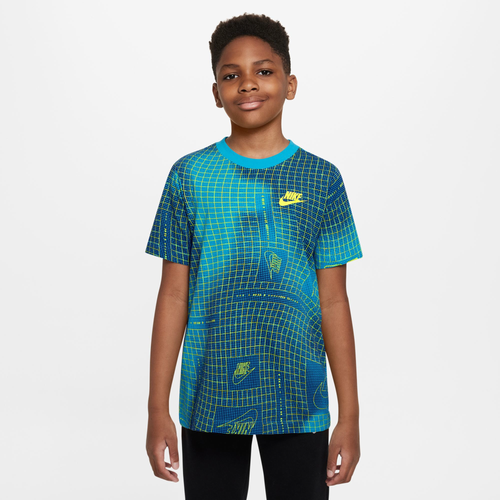 

Nike Boys Nike Club Seasonal AOP T-Shirt - Boys' Grade School Blue/Yellow Size XL