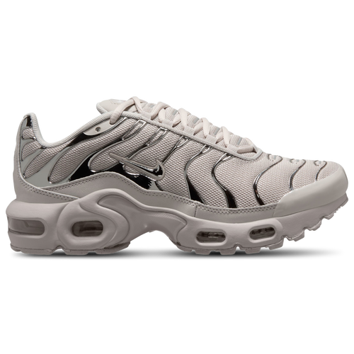 

Girls Nike Nike Air Max Plus HF - Girls' Grade School Basketball Shoe Light Iron Ore/Metallic Silver/Gym Red Size 05.0