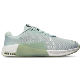 靴 W NIKE FREE METCON 5 Cut in half: Nike Free Metcon 5 Review | RunRepeat