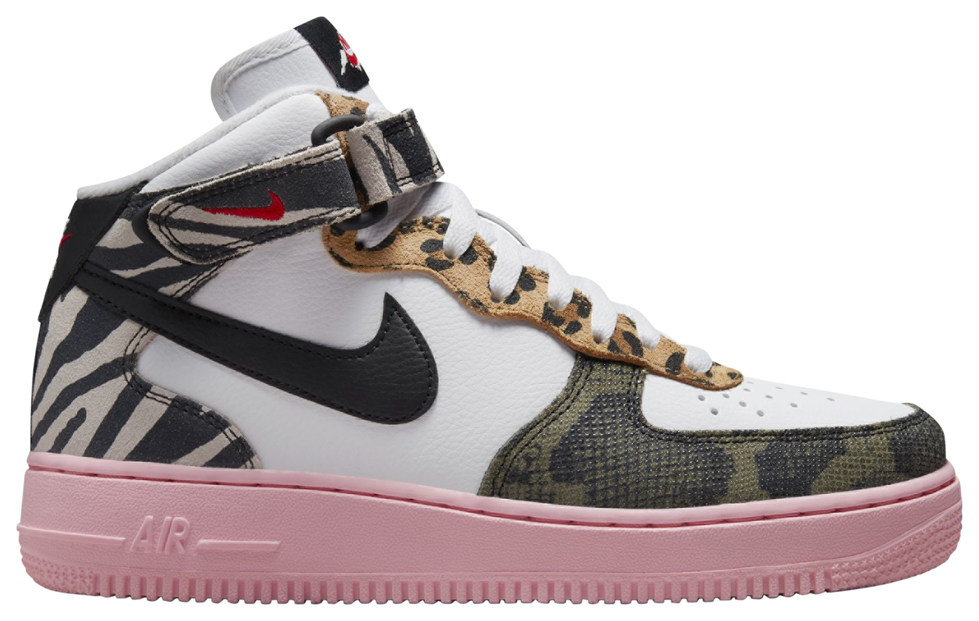 Nike Air Force 1 Taped Seam - Foot Locker Middle East