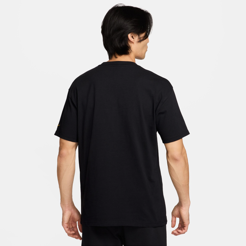 Nike t shirts mens foot locker on sale