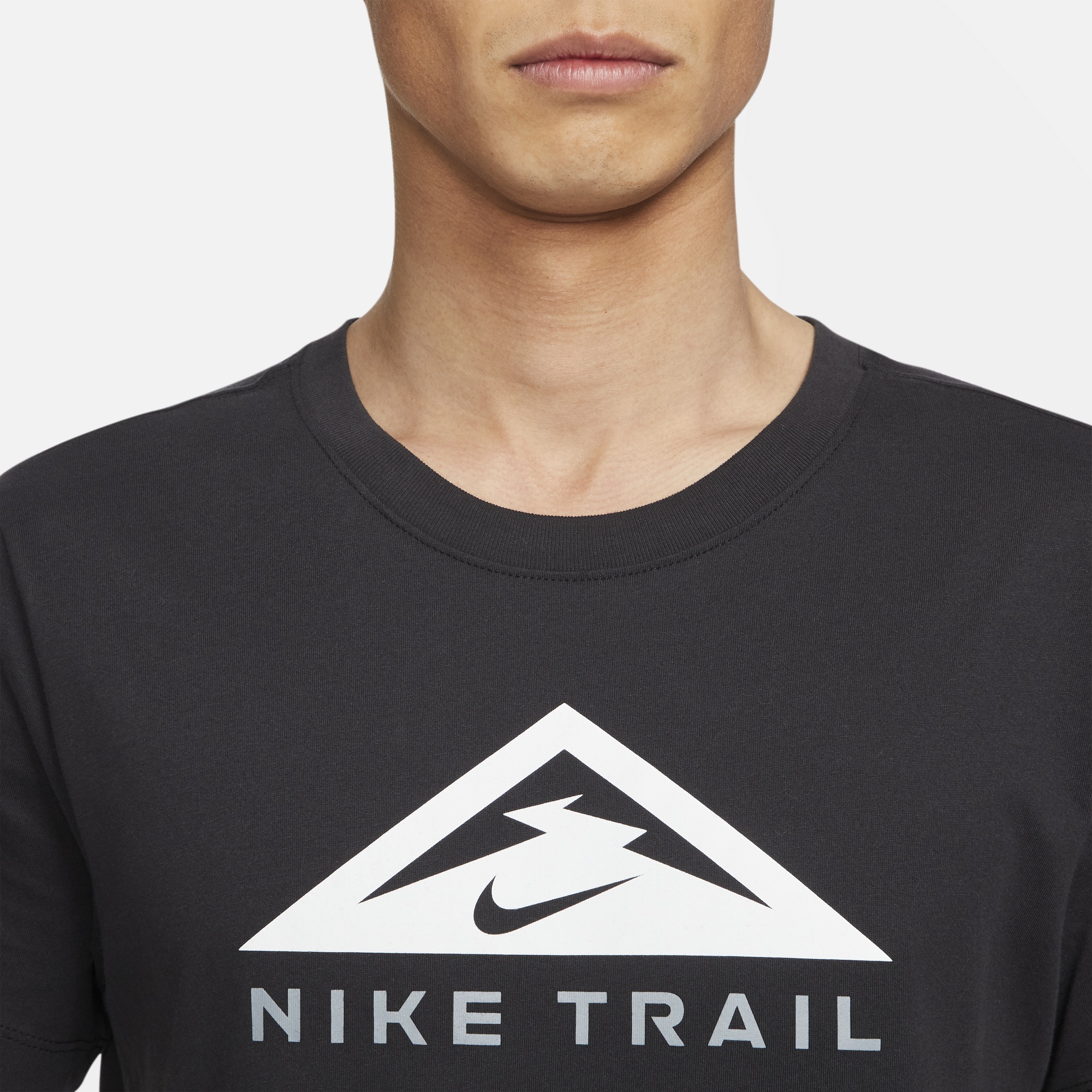 Nike trail deals t shirt