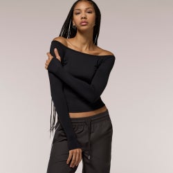 Women's - Cozi Yuli Off Shoulder Smoothing Top - Black