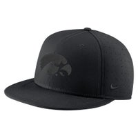 Nike cheap hat footlocker