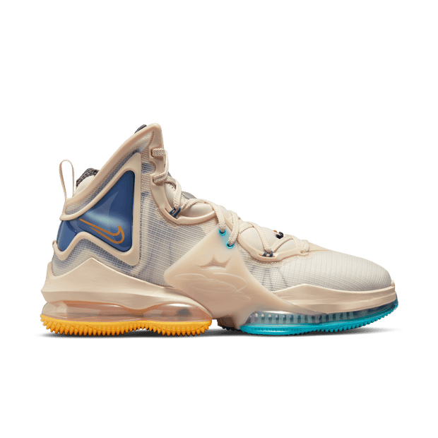 LeBron 19 Basketbalschoenen - Wit - DC9339-200