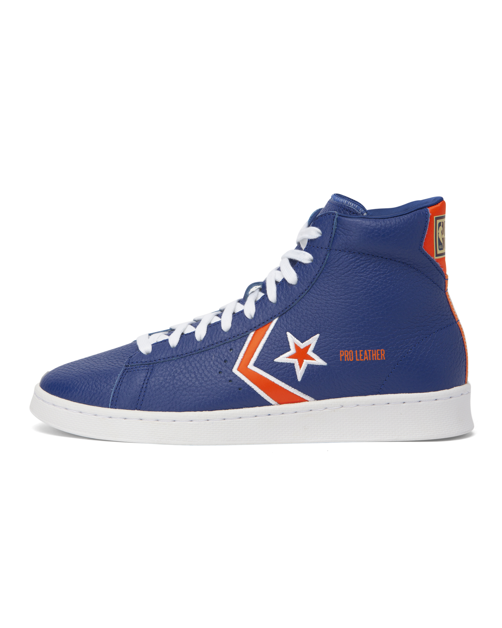 Converse Pro Leather Mid @ Footlocker