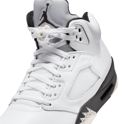 Nike air jordan retro white best sale