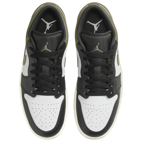 Jordan 1 Low Image 5 of 9. Tap to open photo gallery.