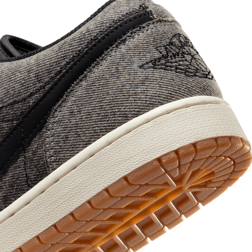 Jordan 1 Low SE Image 8 of 9. Tap to open photo gallery.