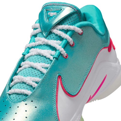 Nike LeBron 22 Image 8 of 10. Tap to open photo gallery.