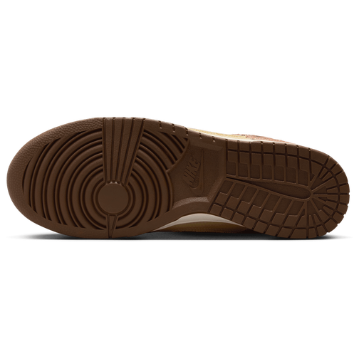Nike Dunk Low Retro Image 7 of 9. Tap to open photo gallery.